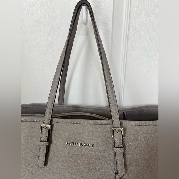 Michael Kors Jet Set Tote purse-Saffiano leather-Light grey - Picture 4 of 16